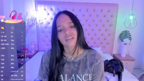 Snapshot of victoria_kitt chatting on November 2025 07:13:02 PM victoria_kitt online show from November 2025 07:13:02 PM