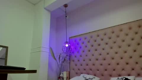 Snapshot of victoria_kitt chatting on November 2025 07:25:02 PM victoria_kitt online show from November 2025 07:25:02 PM