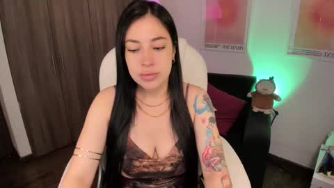 Snapshot of victoria_korss chatting on November 2025 02:44:01 AM Victoria online show from November 2025 02:44:01 AM