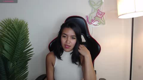 Victoria Lens online show from March 2026 02:06:02 AM