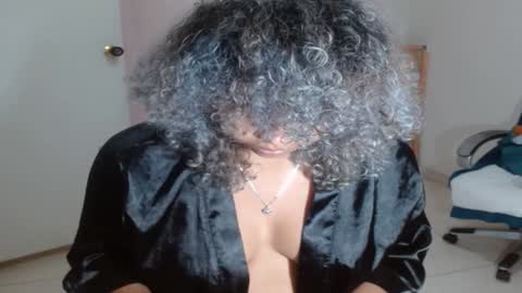 VICKY online show from January 2025 11:24:01 PM