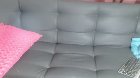 VICKY online show from February 2025 08:35:01 AM