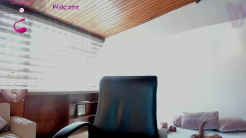 Victoria   Everyday From 1400 to 2130 Col Time online show from April 2026 07:07:02 PM