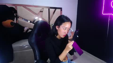 Victoria  online show from March 2025 04:46:01 PM