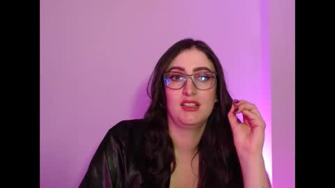 Victoria online show from January 2025 08:04:01 PM