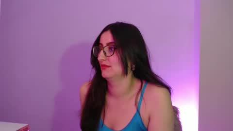 Victoria online show from January 2025 09:25:01 PM