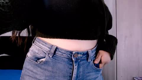 Victoria online show from February 2025 08:15:01 PM