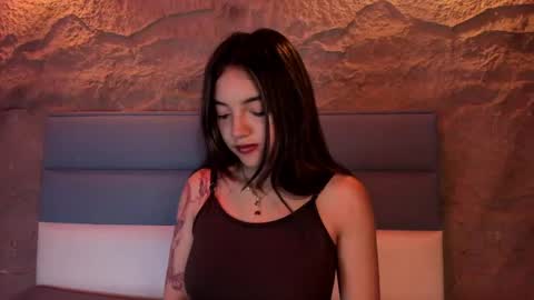 Snapshot of victoriaa2_doll chatting on April 2026 12:07:02 PM victoriaa2_doll online show from April 2026 12:07:02 PM