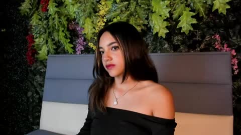Snapshot of victoriaa2_doll chatting on May 2026 11:59:01 AM victoriaa2_doll online show from May 2026 11:59:01 AM