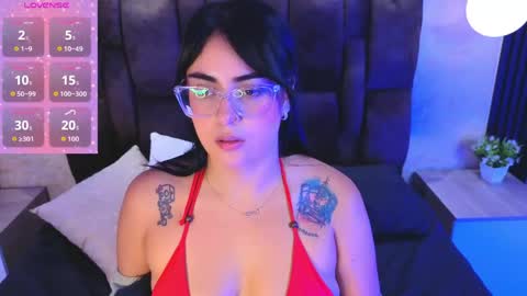 Snapshot of victoriaandrade chatting on May 2026 02:36:02 PM Victoria Andrade online show from May 2026 02:36:02 PM