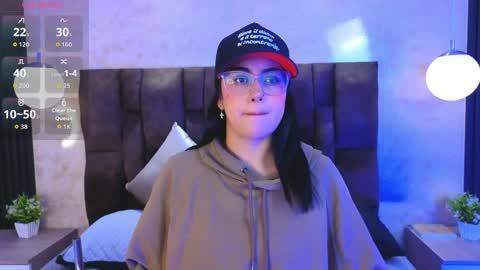 Snapshot of victoriaandrade chatting on May 2026 12:23:02 PM Victoria Andrade online show from May 2026 12:23:02 PM