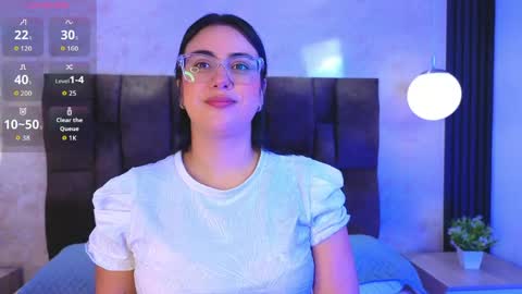Snapshot of victoriaandrade chatting on June 2026 12:40:01 PM Victoria Andrade online show from June 2026 12:40:01 PM