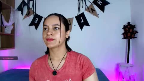 Victoria online show from October 2025 12:05:01 PM