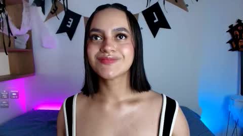 Victoria online show from October 2025 06:42:01 PM