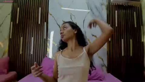 Victoria  online show from September 2025 08:09:01 PM