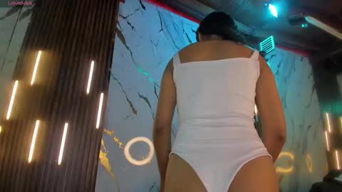 Victoria  online show from February 2026 08:41:02 PM