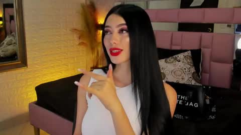 VICTORIA online show from February 2025 02:29:02 AM