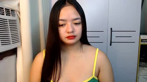 Victoria Harper online show from December 2025 08:03:02 PM