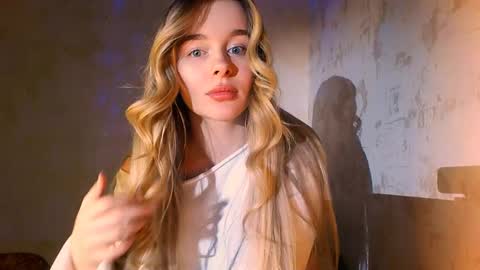 Eva and Victor online show from December 2024 01:06:01 PM