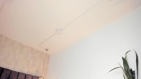 Maria Victoria online show from March 2025 02:45:02 PM