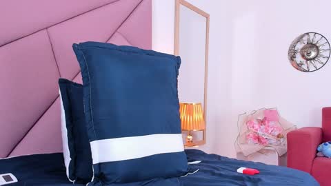 VictoriaRoss online show from January 2025 11:33:01 AM