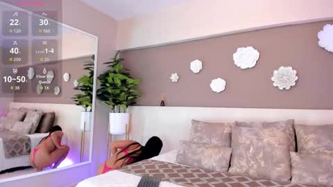 Snapshot of victoriashelby chatting on October 2025 11:53:02 AM Victoria Shelby online show from October 2025 11:53:02 AM