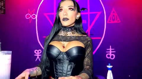 Victoria Vampire online show from October 2025 07:50:02 AM