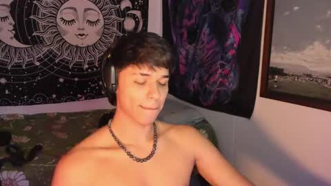 Snapshot of victorino_jhonson chatting on January 2025 05:11:01 AM Victorino Jhonson online show from January 2025 05:11:01 AM