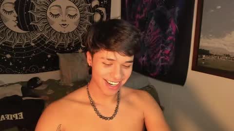 Snapshot of victorino_jhonson chatting on January 2025 11:32:01 PM Victorino Jhonson online show from January 2025 11:32:01 PM