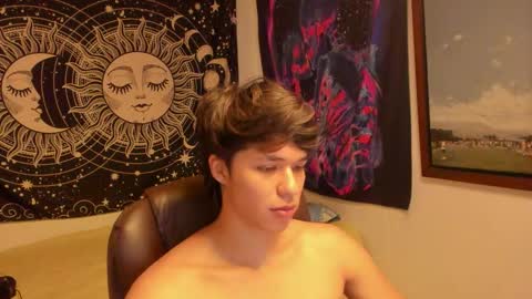 Snapshot of victorino_jhonson chatting on November 2025 06:52:02 PM Victorino Jhonson online show from November 2025 06:52:02 PM