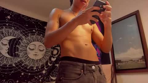 Snapshot of victorino_jhonson chatting on May 2026 06:49:02 PM Victorino Jhonson online show from May 2026 06:49:02 PM