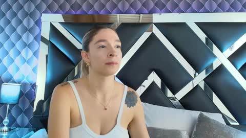 victtoria lee online show from February 2025 07:22:02 PM