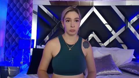 victtoria lee online show from November 2025 07:02:02 PM