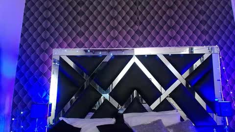 victtoria lee online show from February 2026 07:40:01 PM