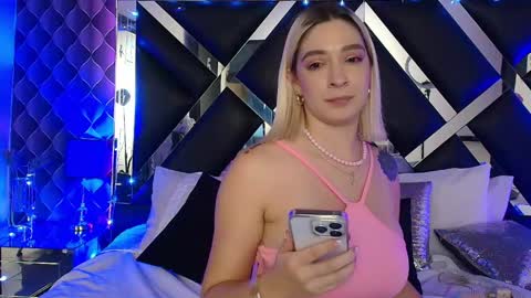 victtoria lee online show from May 2026 01:02:04 AM