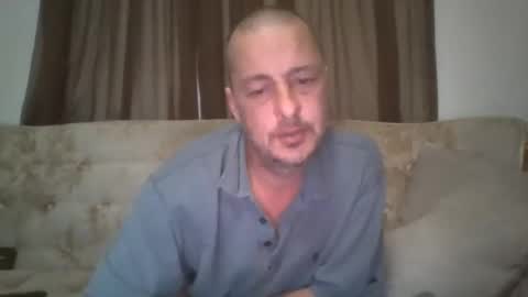 Snapshot of vids1977 chatting on November 2025 03:07:01 AM vids1977 online show from November 2025 03:07:01 AM