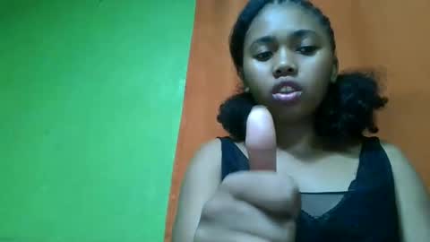 Snapshot of vierge28430 chatting on May 2026 07:46:02 AM vierge28430 online show from May 2026 07:46:02 AM