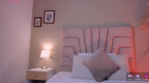 Snapshot of viictoria_becker chatting on September 2025 11:26:01 AM Victoria online show from September 2025 11:26:01 AM