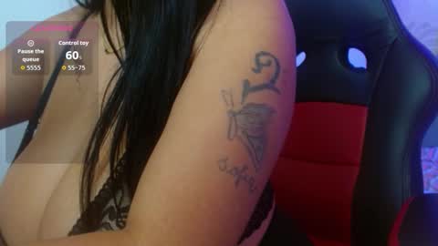 viioleta online show from November 2025 12:37:02 PM