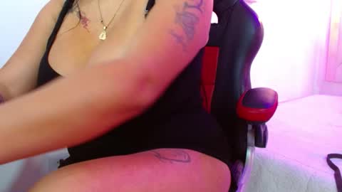 Snapshot of viiolleta chatting on February 2026 12:37:01 PM viioleta online show from February 2026 12:37:01 PM