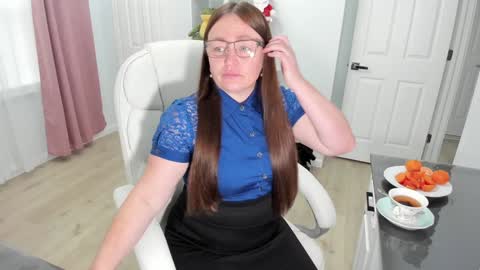 Ukrainian-woman online show from December 2024 03:11:02 PM