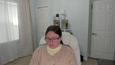 Ukrainian-woman online show from March 2025 02:56:01 PM