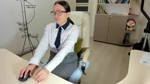 Ukrainian-woman online show from November 2025 07:19:01 AM