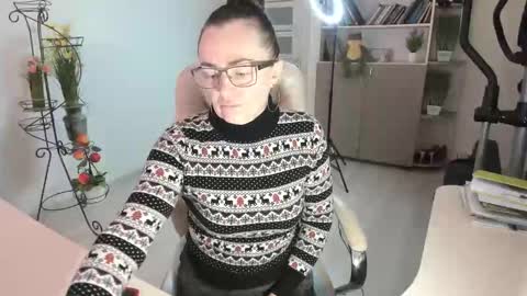 Ukrainian-woman online show from February 2026 06:23:01 AM