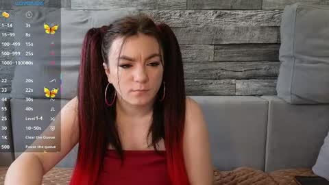 Snapshot of vika_loves_you chatting on May 2026 02:19:02 AM follow my fansly online show from May 2026 02:19:02 AM