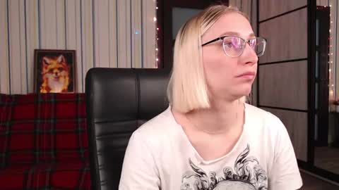 Snapshot of vikaericka chatting on February 2026 10:34:02 AM Vika online show from February 2026 10:34:02 AM