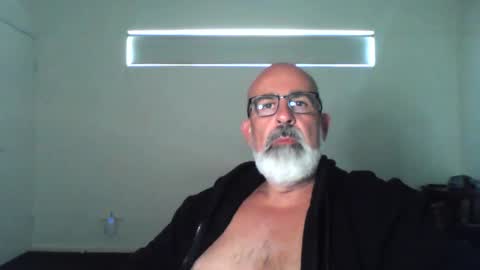 Snapshot of viking666aaa chatting on April 2026 05:01:02 AM Viking666 here to play not to pay ladies online show from April 2026 05:01:02 AM