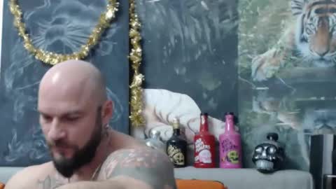 Snapshot of viking_me chatting on January 2026 07:50:01 PM viking online show from January 2026 07:50:01 PM