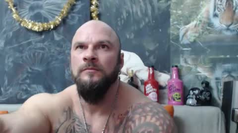 Snapshot of viking_me chatting on February 2026 07:18:01 PM viking online show from February 2026 07:18:01 PM