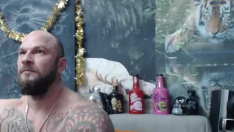 Snapshot of viking_me chatting on February 2026 07:14:02 PM viking online show from February 2026 07:14:02 PM